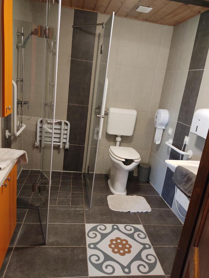 Hotel BoldogKőHáz Boldogkovaralja Esterno foto