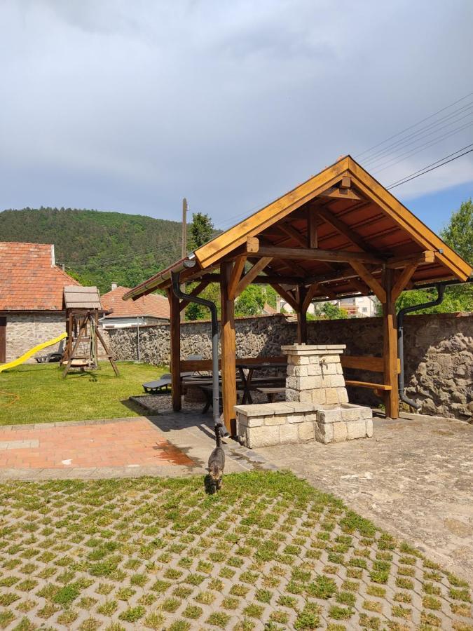 Hotel BoldogKőHáz Boldogkovaralja Esterno foto